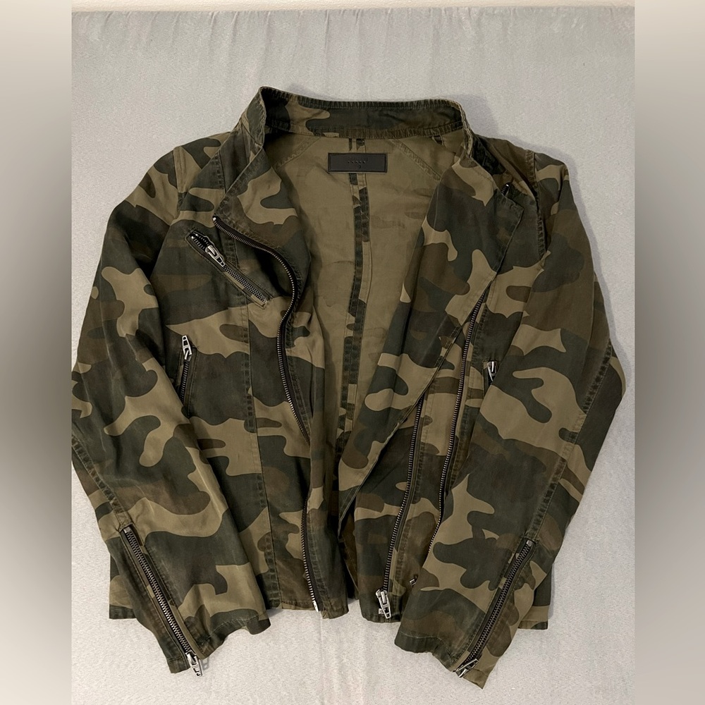 Like new BLANK NYC Camo jacket